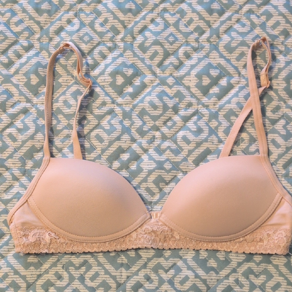 Lulalu 34AAA Zuri Wireless Bra With Lace